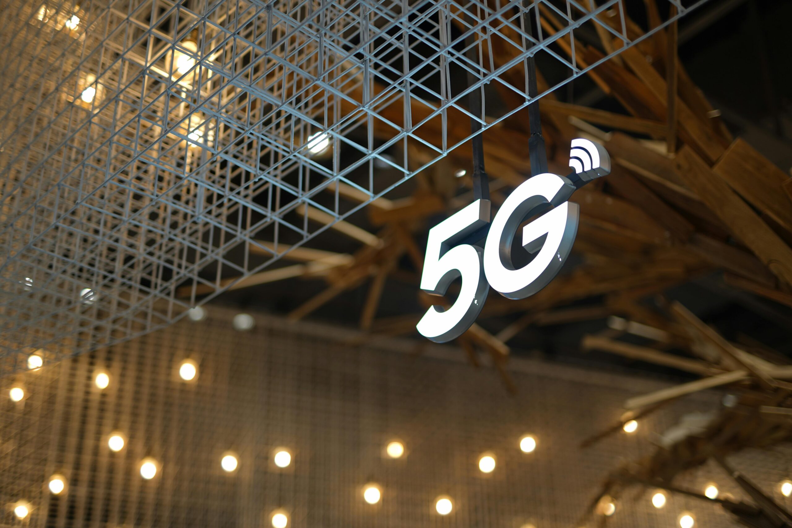 “5G Revolution: The Game-Changing Network Ushering in a New Era of Mobile Connectivity”